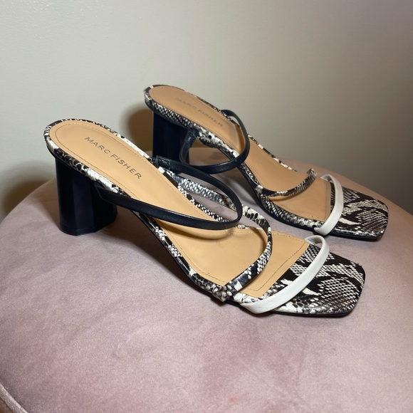 Marc Fisher Heels - Picture 1 of 3